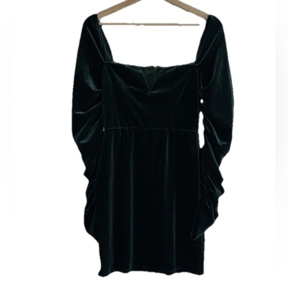 Lovers + Friends Green Velvet Long Sleeve Mini Dress Sz. S NWT!